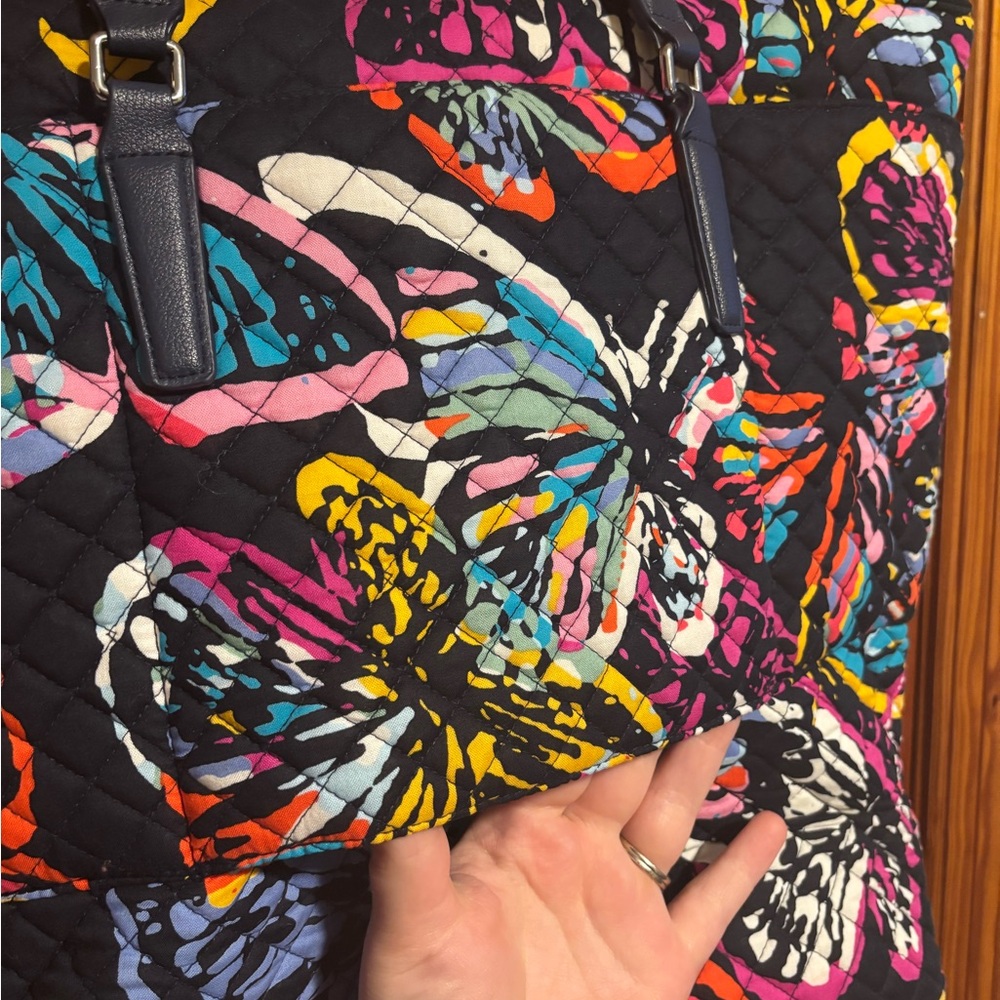 VERA BRADLEY Iconic Get Carried Away Butterfly Flutter Print Tote Bag - Picture 4 of 7